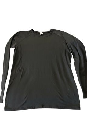 Men's Black Long-Sleeve Performance Tee